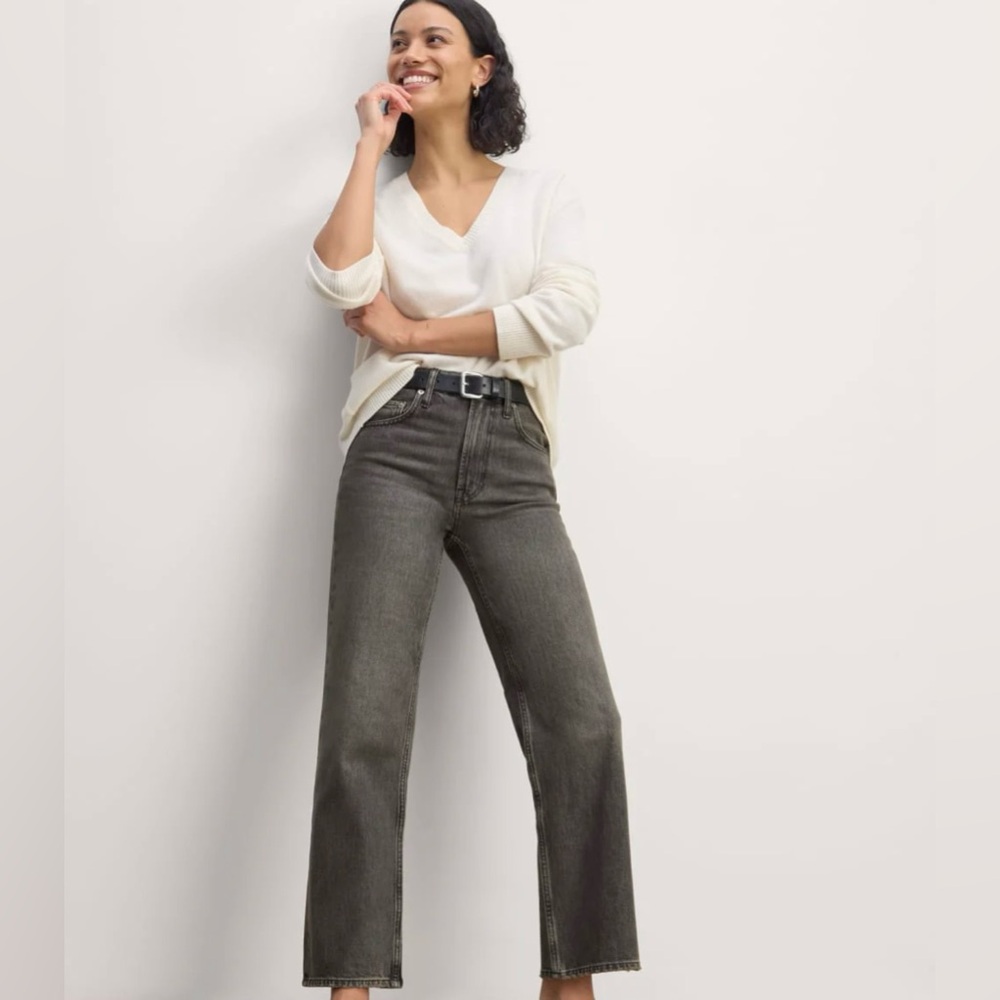 Perfect Fall Jean! Everlane Cheeky Straight Jean - Stormy Ash / Gray NWT Size 29
